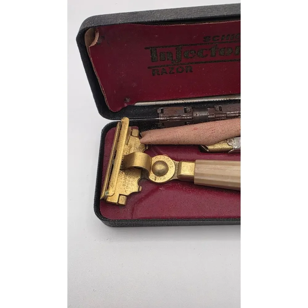 Schick Injector Safety Razor with Case Gold - Picture 2 of 2